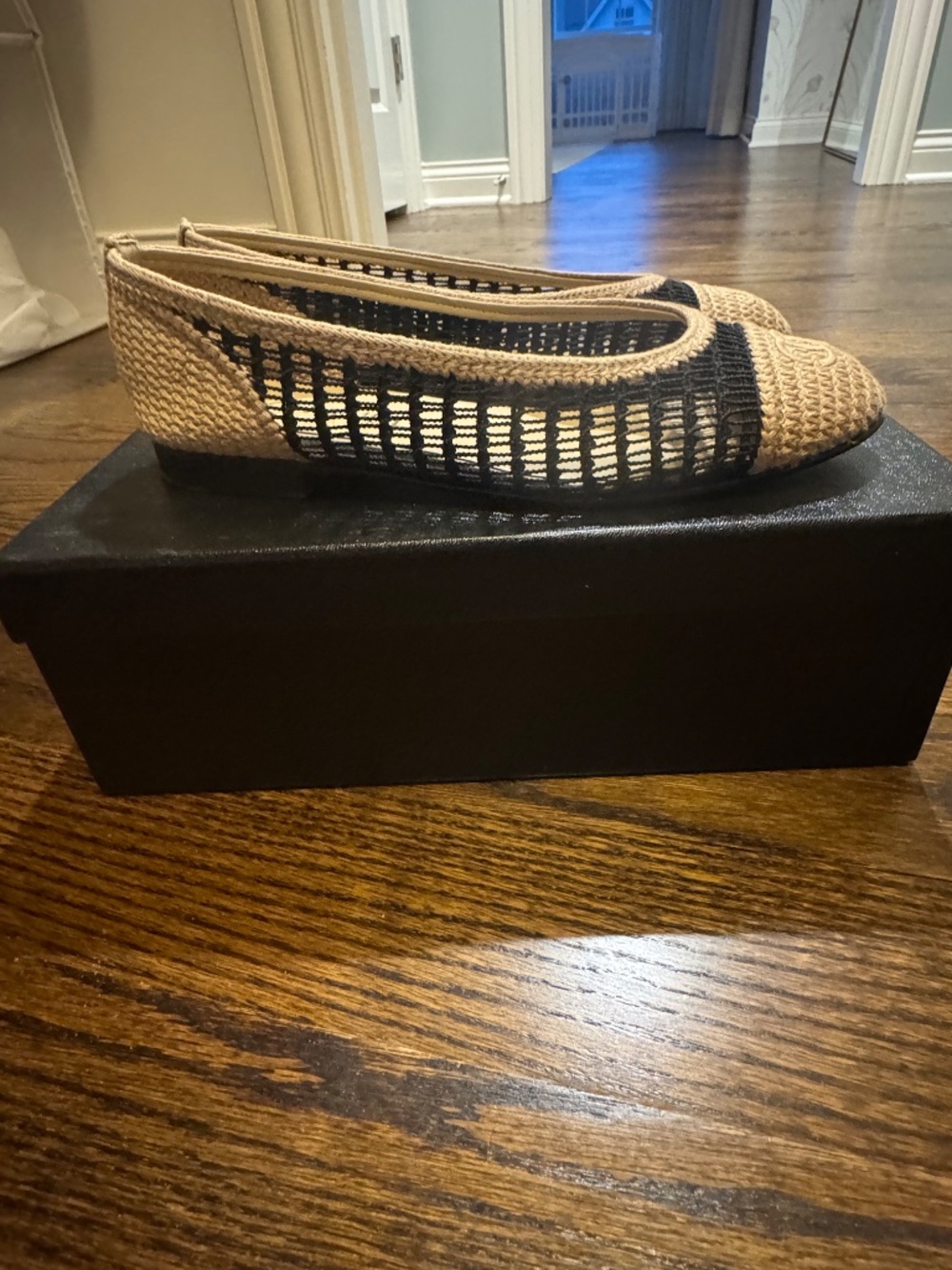 Chanel Raffia Ballet Flats - Black / Beige - Picture 4 of 9